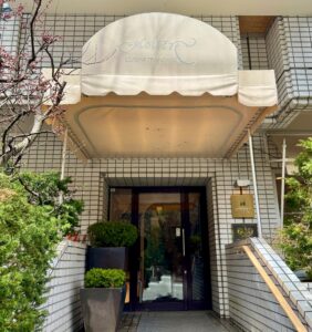 モリエール外観